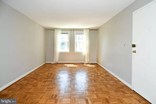 Alexandria, VA 22307,6608 POTOMAC AVE #B2