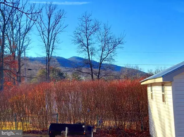 Augusta, WV 26704,117 LAKE VIEW DR