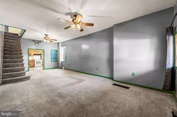 Philadelphia, PA 19135,6817 HEGERMAN ST