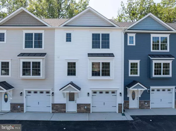 43 DUCK ST W, Front Royal, VA 22630
