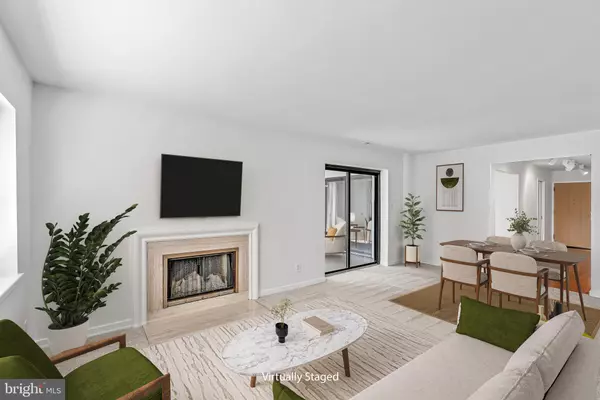 Reston, VA 20190,11500 FAIRWAY DR #402