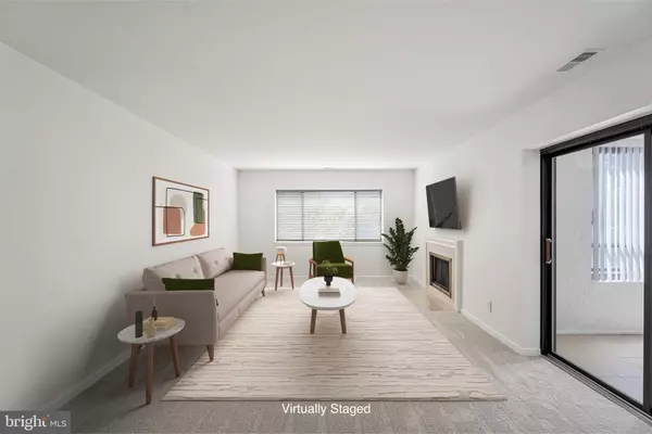 Reston, VA 20190,11500 FAIRWAY DR #402