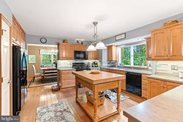 Hanover, PA 17331,12 ROMAN LN