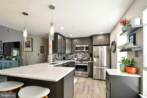 1108 SQUIRREL RD, Marlton, NJ 08053