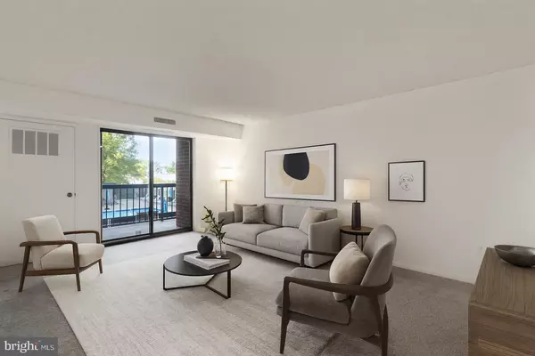 200 N PICKETT ST #215, Alexandria, VA 22304