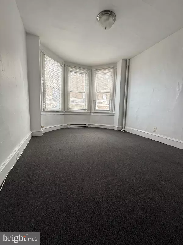 Philadelphia, PA 19139,5700 CHESTNUT ST #3A