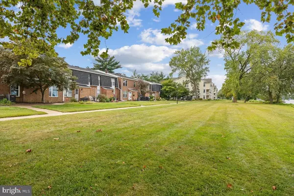 Palmyra, NJ 08065,2100 N HARBOUR DR