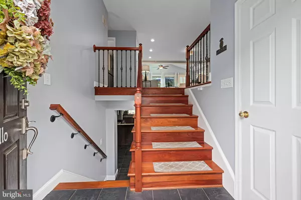 Alexandria, VA 22309,4505 DOLPHIN LN