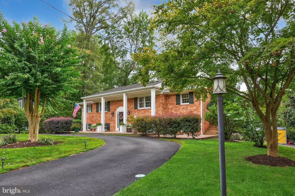 Alexandria, VA 22309,4505 DOLPHIN LN