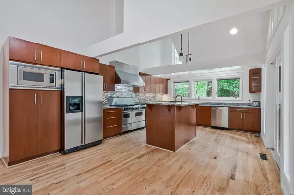 Reston, VA 20194,11598 NEWPORT COVE LN