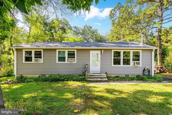 265 LATIMER AVE, Bayville, NJ 08721