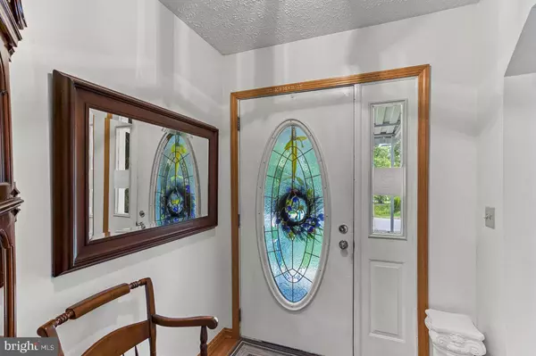 Terra Alta, WV 26764,671 E ALPINE DR