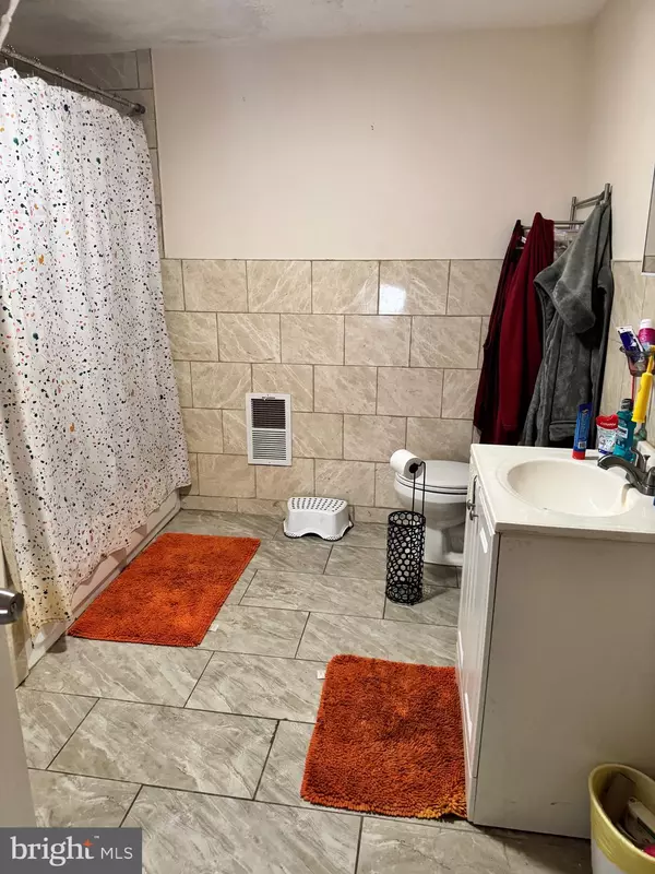 Wilmington, DE 19805,506 DELAMORE PL