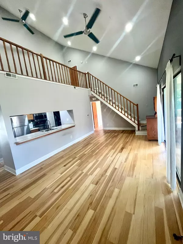 908 THE WOODS, Cherry Hill, NJ 08003