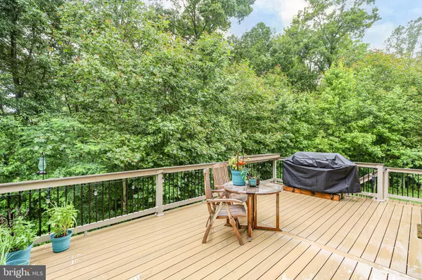 Fredericksburg, VA 22405,141 LIVINGWOOD CT