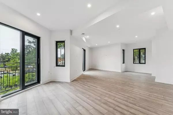 Washington, DC 20018,1001 RHODE ISLAND AVE NE #101