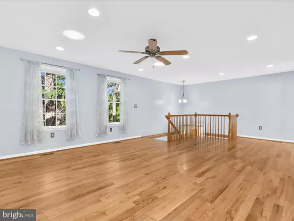 Baltimore, MD 21222,931-A OAKLEIGH BEACH RD