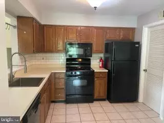 Robbinsville, NJ 08691,18 ANDOVER PL