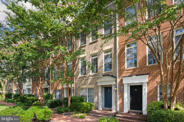 4340 N HENDERSON RD, Arlington, VA 22203