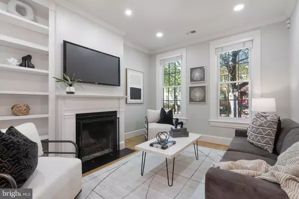 Washington, DC 20003,506 10TH ST SE