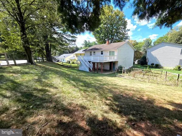 Columbia, MD 21045,7010 FOLDED PALM