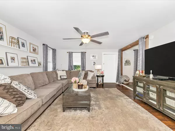 Boonsboro, MD 21713,7922 SHARPSBURG PIKE