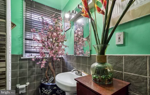 Philadelphia, PA 19124,5454 TACKAWANNA ST