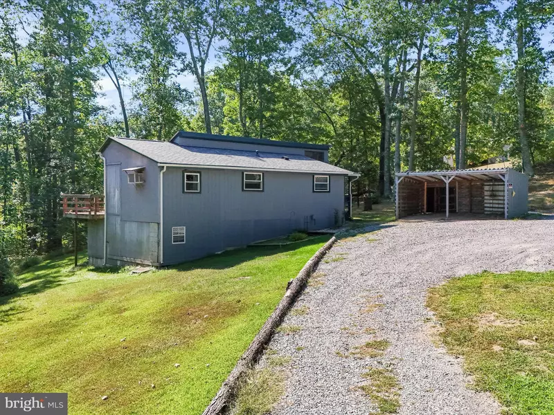 867 MASON RD, Hedgesville, WV 25427