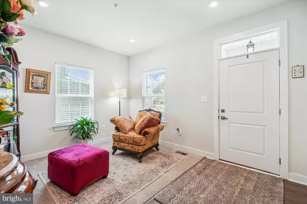 Bowie, MD 20716,15542 TWIN RIVER CIR