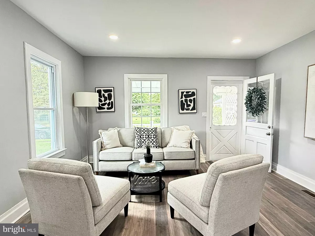 Hamilton, NJ 08690,108 MAPLE SHADE AVE