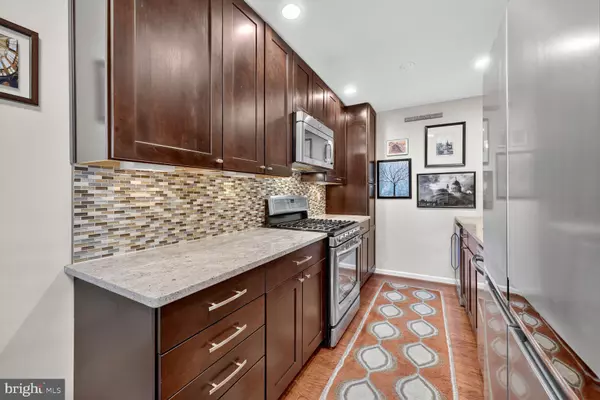 Washington, DC 20016,3114 WISCONSIN AVE NW #703