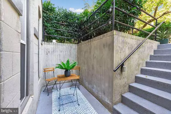 Washington, DC 20009,1450 FAIRMONT ST NW #A