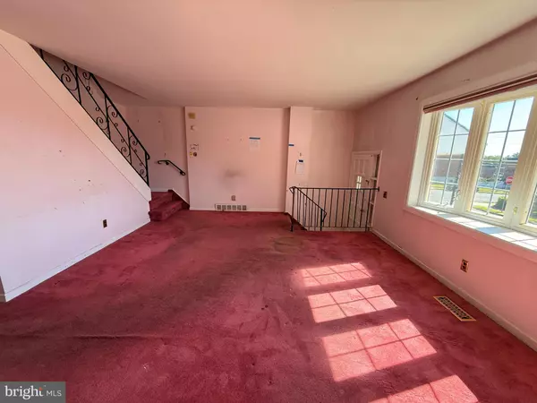 Philadelphia, PA 19154,12706 HOLLINS RD