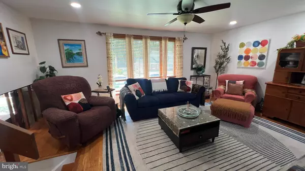 Stratford, NJ 08084,69 SARATOGA RD