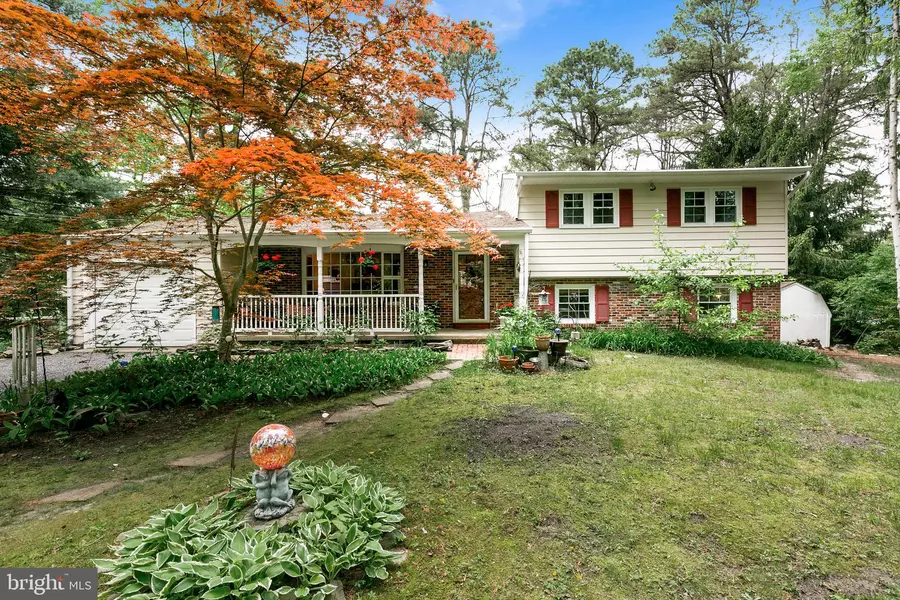 42 OAKWOOD DR, Medford, NJ 08055