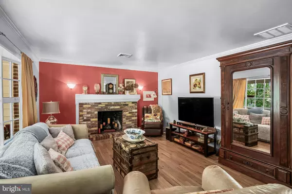 Medford, NJ 08055,42 OAKWOOD DR