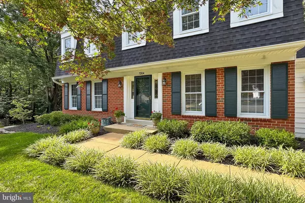 Springfield, VA 22152,7204 MING TREE CT
