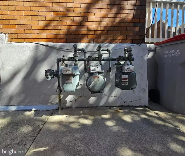 Vineland, NJ 08360,406 S 6TH ST