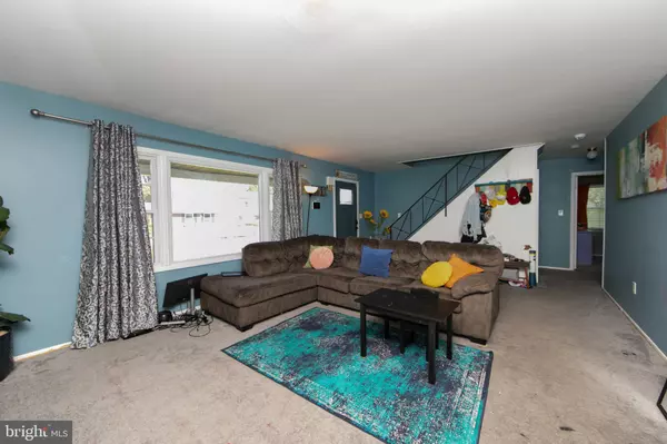 Willingboro, NJ 08046,8 MARBORO LN