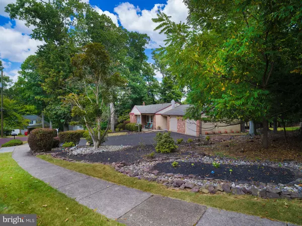 Norristown, PA 19403,65 SKYLINE DR