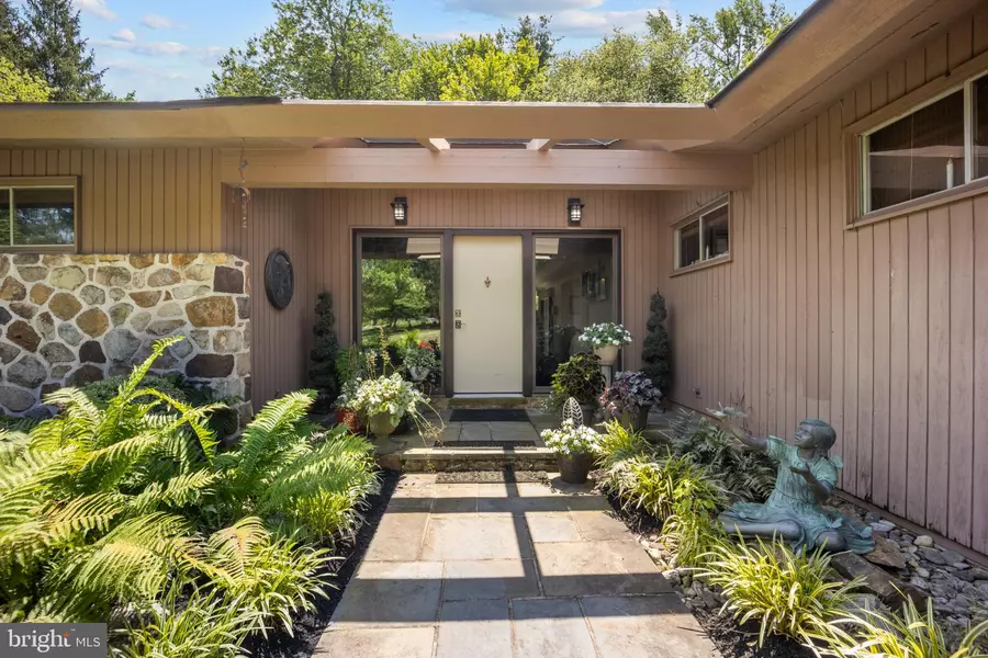 1255 VALLEY HILL TRL, Churchville, PA 18966