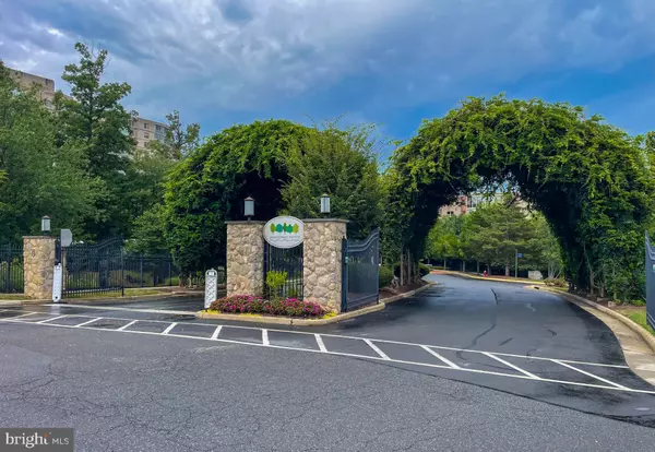 Leesburg, VA 20176,19365 CYPRESS RIDGE TER #1102