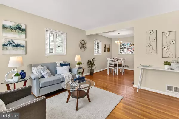 Alexandria, VA 22301,214 E SPRING ST E