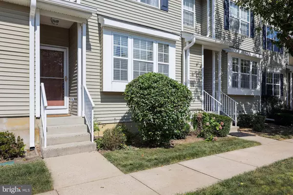 Dayton, NJ 08810,508 BLOSSOM CIR