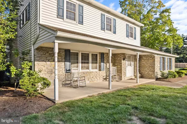 Ambler, PA 19002,884 TENNIS AVE