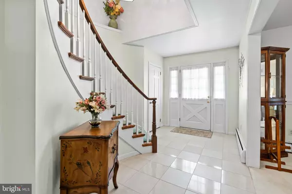 Ambler, PA 19002,884 TENNIS AVE