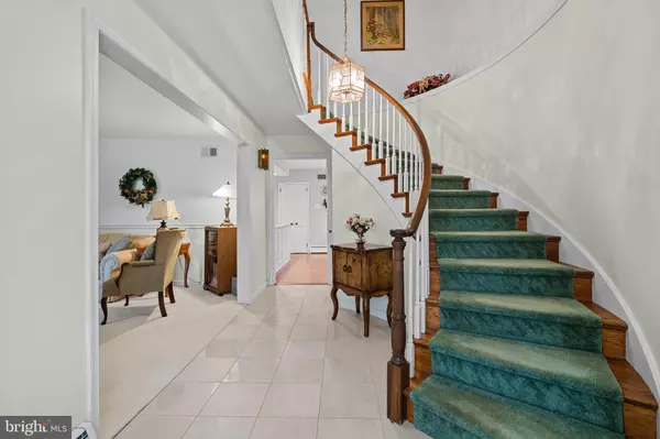 Ambler, PA 19002,884 TENNIS AVE