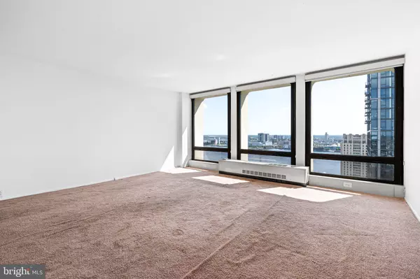 Philadelphia, PA 19106,200 LOCUST ST #27F-N