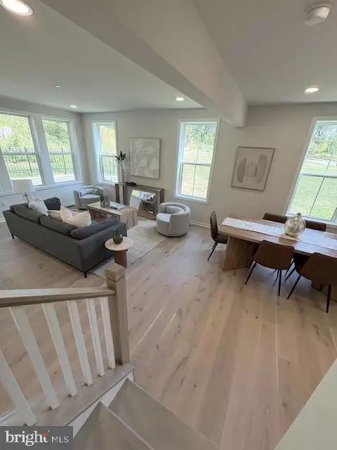 Downingtown, PA 19335,14 GRAYSON LN