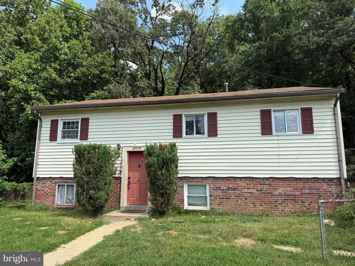 Riverdale, MD 20737,6500 HILLWOOD DR